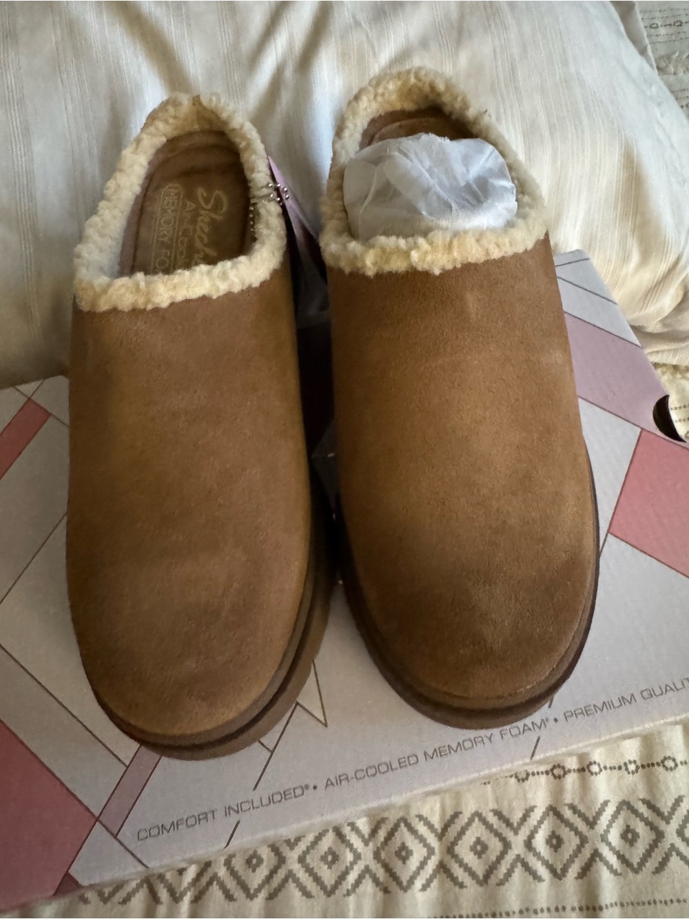 NWT Sketchers Cozy Suede Slip-On Clog in Chestnut Brown with Faux Shearling Sz 7 - Picture 6 of 7